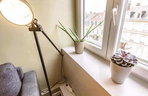 Hincmar Apartment | L'arc en Ciel - Appartement paisible à proximité de la Cathédrale