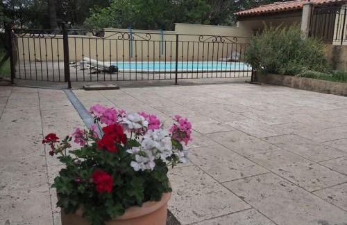 Sorgues Apartment | L'armas