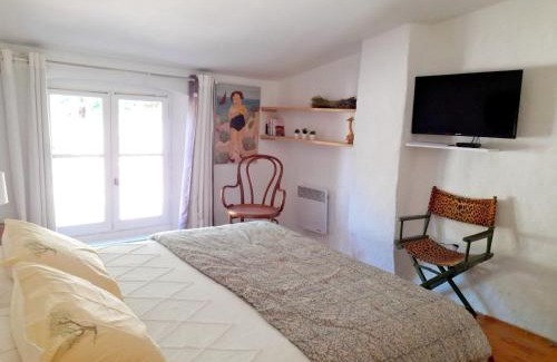 Roussillon House | L'atelier au coeur du village