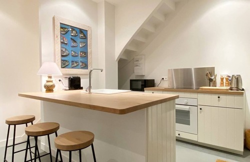 Carantec House | L'atelier de Kerrac'h on Carantec harbour with direct access to the beach