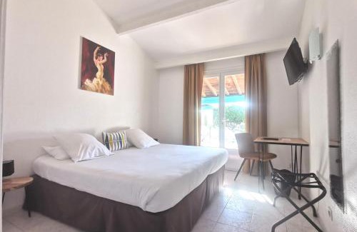Saintes-Maries-de-la-Mer Hotel | L'auberge Camarguaise