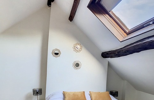 Chantilly Apartment | L’authentique - Triplex centre ville gare 6 pers