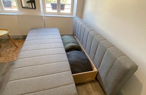 Saint-Quentin Apartment | L'Emile Zola