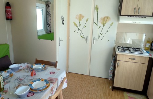 Vic-la-Gardiole House | "L'Entre t'Air et Mer" Bungalow, Pool, Cozy, Beach 5 Km, Near Frontignan