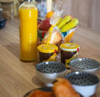 Sernhac House | L'Escale Du Bonheur