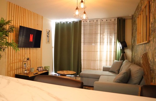 Bourbourg Apartment | L'escapade Tropicale