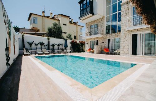 Alacati Hotel | L'ETRO MAISON ALACATI HOTEL