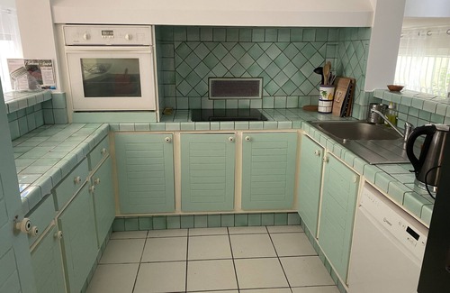 Lauris Villa | L'EVIDENCE 6000 m² of pine forest - heated swimming pool 12x6 m'with safety fence