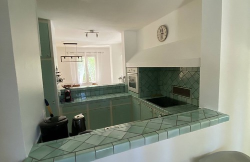 Lauris Villa | L'EVIDENCE 6000 m² of pine forest - heated swimming pool 12x6 m'with safety fence