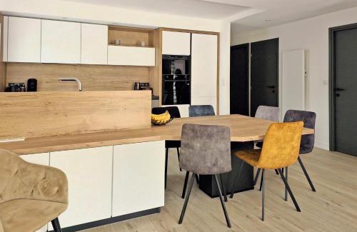 Annecy Apartment | L'HARMONIE, Appartement 2 chambres proche du lac, calme et lumineux