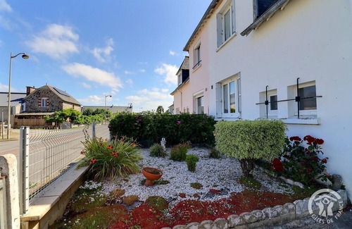 Hirel House | L' Hirondelle - Hirel