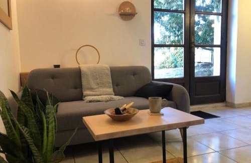 Saint-Antoine-l'Abbaye House | L'Hospitalier