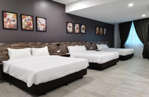 Simpang Renggam Hotel | L Hotel