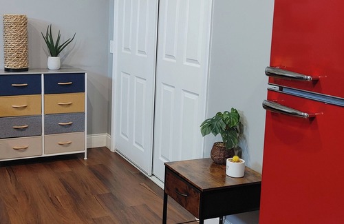 Arlington Apartment | L&J Brand New Jax Studio!