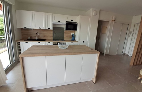 Saint-Palais-sur-Mer Apartment | L'océanide, F2 Plage du Bureau