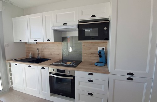 Saint-Palais-sur-Mer Apartment | L'océanide, F2 Plage du Bureau