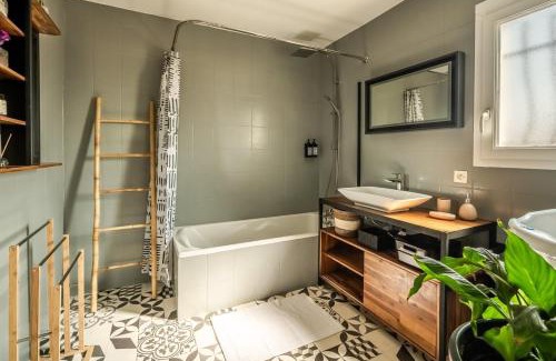 Carcassonne House | L'Occitane ~ Piscine ~ Climatisation ~ Parking