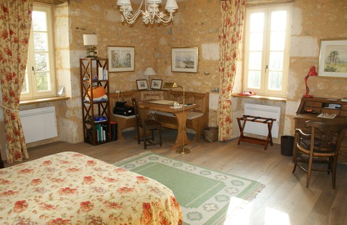 Bezenac House | L'Olmède (max 14 persons) Ideal for family holidays or among friends!