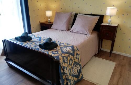 Beuzeville House | L'Opaline, Jolie Maison avec Jardin 6 pers,10km Honfleur, linge et internet inclus