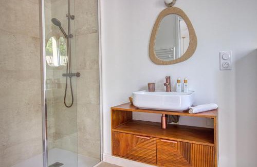 Saussenac Bed & Breakfast | L orée du bois, le studio