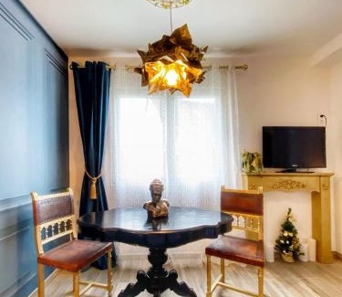 Saverne Apartment | L'OSMOSE avec balcon, 3mn place centrale Château