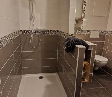 Saint-Remeze Apartment | L'Oustalet Des Gorges d'Ardèche Wifi et Canal Plus