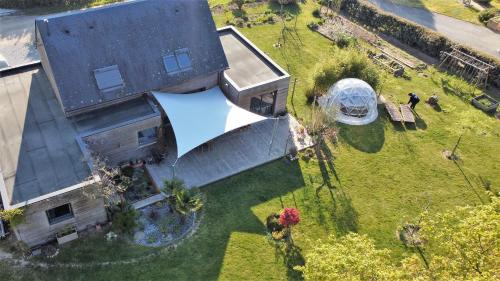 Ambon Bed & Breakfast | L'Oustaou du Bodo