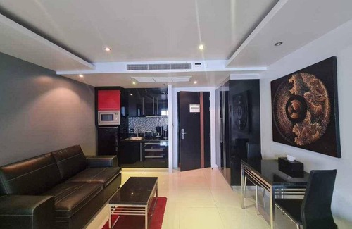 Patong Condo | L01 Bangla Suites, Modern Studio On Bangla Road