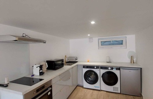 Livry-Gargan Apartment | L08 Jacuzzi 5 Étoile par Villa Dengous