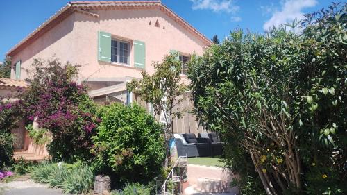 La Londe-les-Maures Apartment | La Bastide Neuve des Oliviers