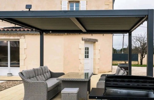 Cours-de-Pile House | La Bastide : Piscine Chauffée, Clim et Pétanque, Animaux Acceptés !