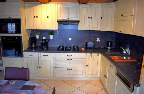 Besse-en-Chandesse House | "La Belle Étape": Character house in the heart of the Sancy massif