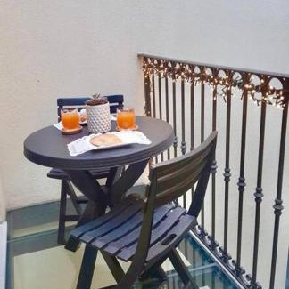 Marina District Villa | La Bella Vita