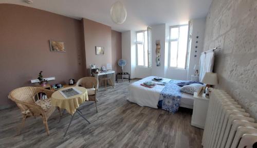 Saintes Bed & Breakfast | La Belle Etoile