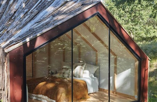 Ploemel Cabin | La Belle Folie