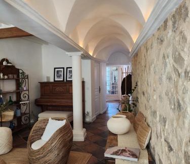 Claviers Bed & Breakfast | La Belle Histoire