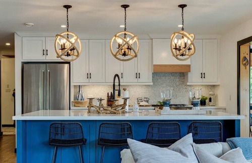 Torrance House | La Belle Vue - Beautiful Sunsets on Long Lake