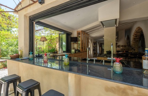 Cotignac Villa | La Bergerie Caseneuve A Timeless Retreat in Provence