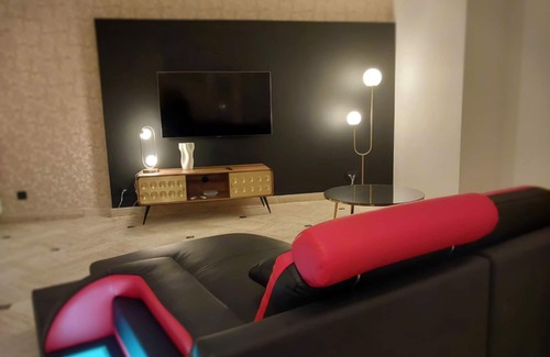 Fleury-sur-Orne House | La Bonbonnière . Lovegîte Partagez un Moment Bien Être et Sensuel
