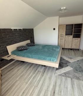 Zarnesti Apartment | La Bubu Apartament 2