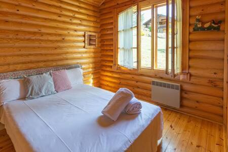 Estavar Apartment | La Cabane de Bajanda