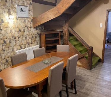 Bouillon Apartment | LA CACHETTE Maison 2 3 Ch 2 3SdB Salon Wifi