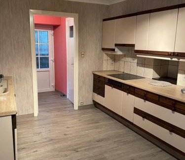 Bouillon Apartment | LA CACHETTE Maison 2 3 Ch 2 3SdB Salon Wifi