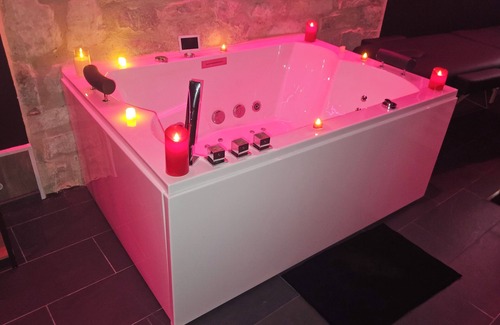 Universite House | La Cachette Secrete - Love Room Caen