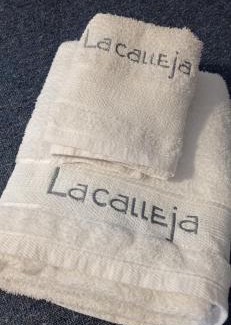 Olavarria Apartment | LA CALLEJA Apart ,Departamento Con vista al Jardin