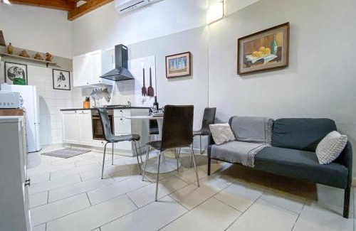 Oristano Historic Centre House | La Campidanese