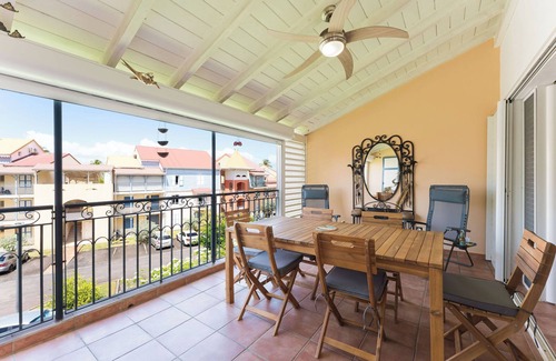 Bas du Fort House | La "Caret" 3 bedrooms swimming pool and beach access, rated 4 stars