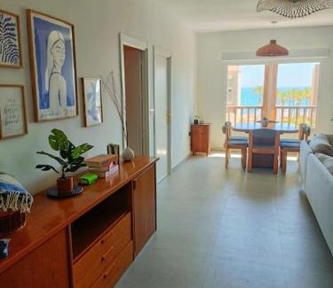 Torrenueva Apartment | La Casa Azul - next to the sea!