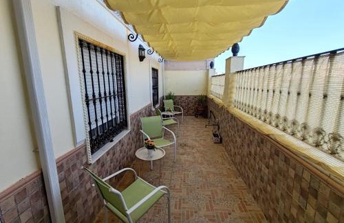 Ciudad Universitaria Bed & Breakfast | La casa de Marifé, a 15" de Sevilla y a 30" del aeropuerto