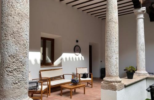 El Romeral House | La Casa de la botica -Casa Rural El Romeral de Toledo